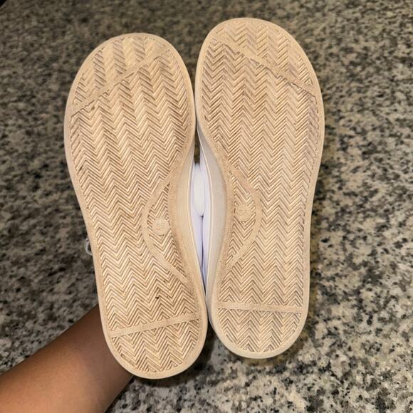 H&M Girl's Size 4 White Sneaker Shoes with Unicorn Design Gently Used - Picture 7 of 8